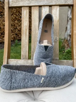 Toms Schuhe Gr. 43
