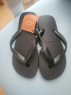 Tong noir havaianas Pointure 36 Neuf avec étiquette