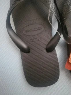 Tong noir havaianas Pointure 36 Neuf avec étiquette