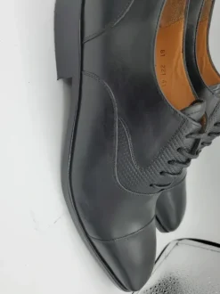 Tout en cuir véritable