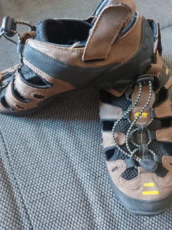 Trekkingsandalen von Avic Adventure