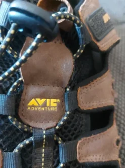 Trekkingsandalen von Avic Adventure