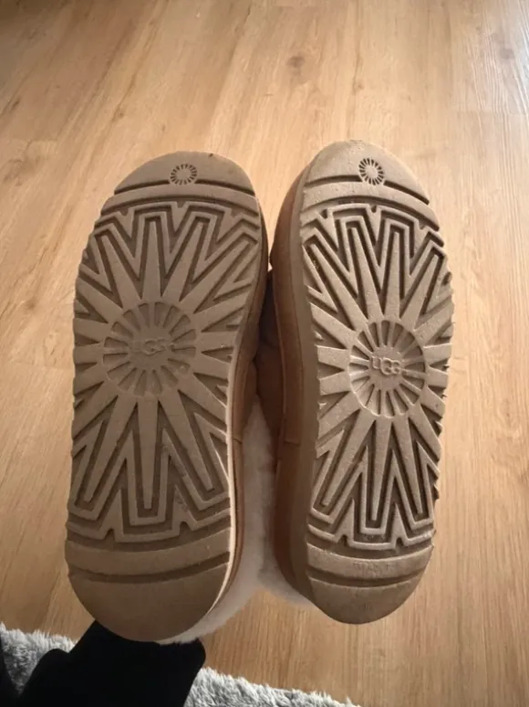 Ugg slipper