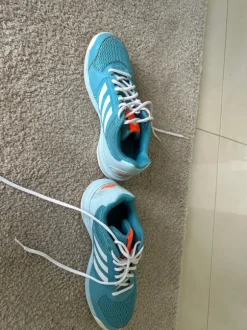 Ul6, 38,5 adidas Damen türkis Turnis zum Sportstart