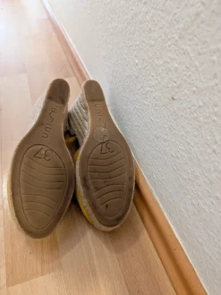 Unisa Suede Wedge