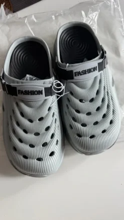 Unisex clog