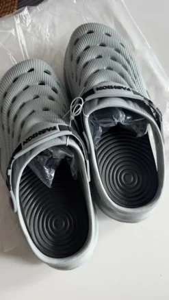 Unisex clog