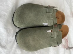 Unisex Clogs