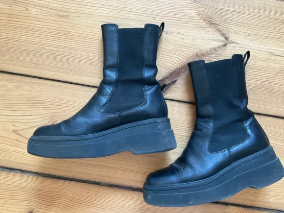Vagabond Plateau Stiefel Steifelletten Leder
