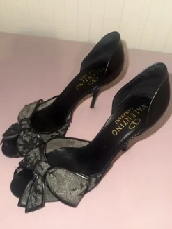 Valentino Garavani Lace Bow Heels Schwarz 39