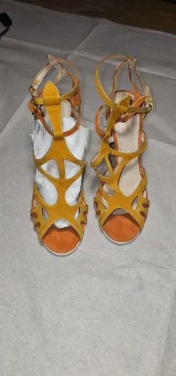 Vanessabruno gladiator heels, size 41, fits like 40