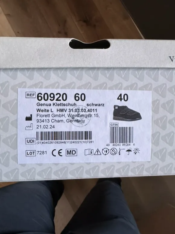 Varomed Verbandschuhe Klettschuh Genua Gr. 40 Schwarz