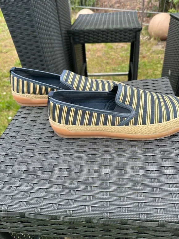 Verkaufe Herren Slipper blau/beige gestreift