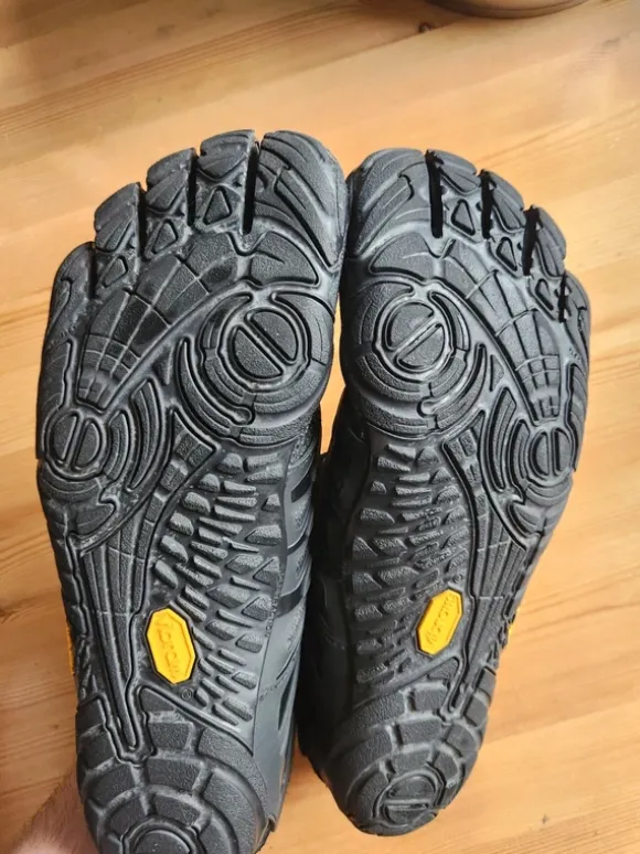 Vibram Five Fingers V-Train 2.0