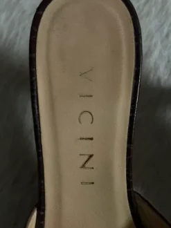Vicini Kitten Heels