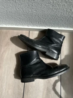 vintage chelsea boots