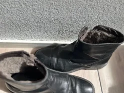 vintage chelsea boots