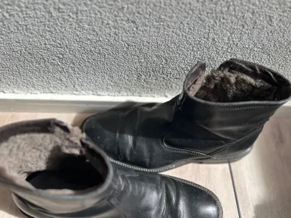 vintage chelsea boots