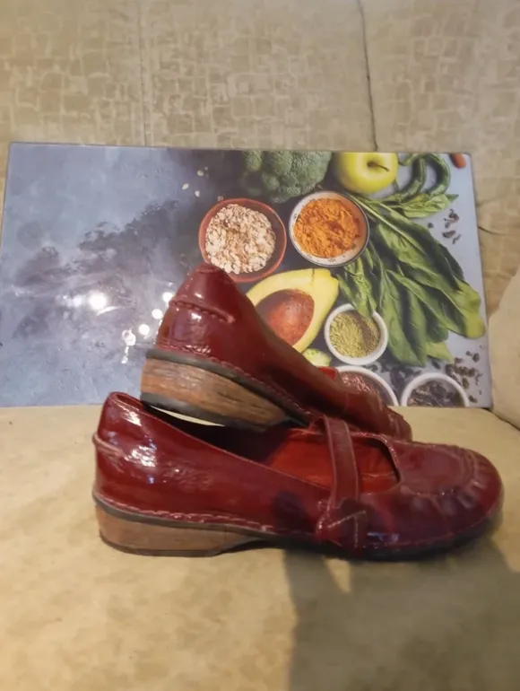 Vintage Clarks Mary Janes aus Lackleder Gr.36