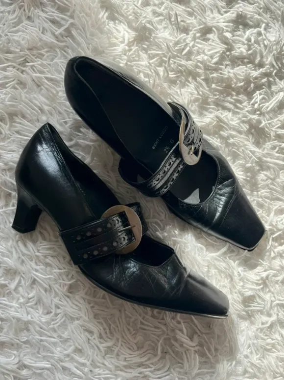 vintage Kittenheels