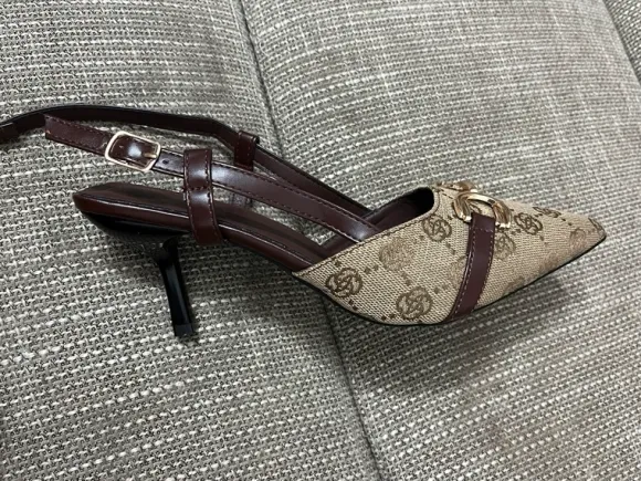 Vintage-Style Monogram Slingback Kitten Heels with Gold Horsebit – Size38/39