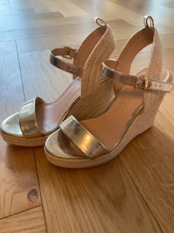 Wedges, Sandalen, Sommerschuhe