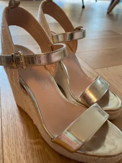 Wedges, Sandalen, Sommerschuhe