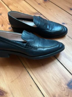 Weiche Leder Loafer / Mit kleinem Absatz
