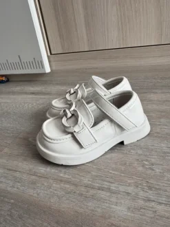 Weiße Kinder-Sneaker mit Klettverschluss Gr.22