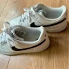Weiße Nike Sneakers in Größe 46