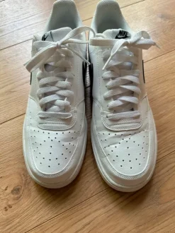 Weiße Nike Sneakers in Größe 46