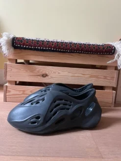 weird sports shoes