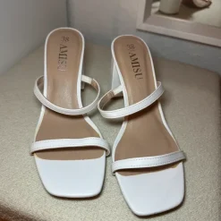 Weisse Heels