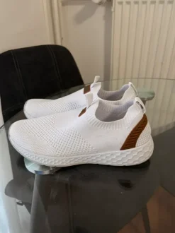 White bench slip-on trainers size 39