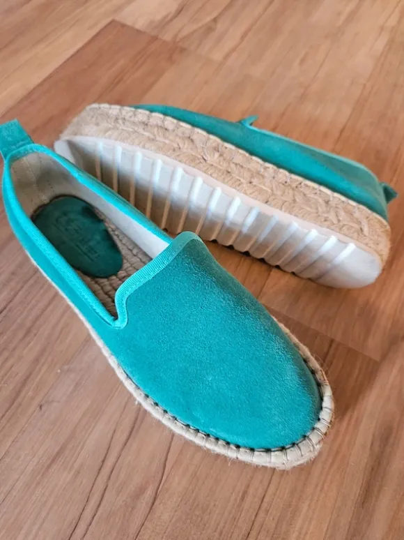 Wildleder-Espadrilles von ASOS.
