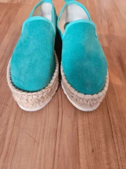 Wildleder-Espadrilles von ASOS.