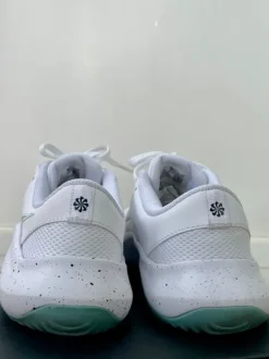 Witte gym/runningshoes van Nike