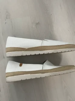 Witte instappers maat 42 Verbenas Espadrilles