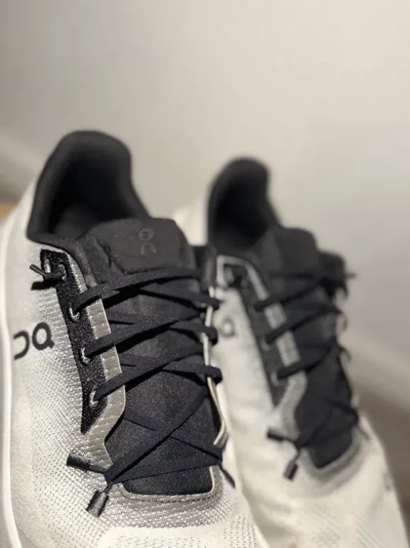Witte OnCloud Tilt Sneakers – Maat 43, bijna nieuw!