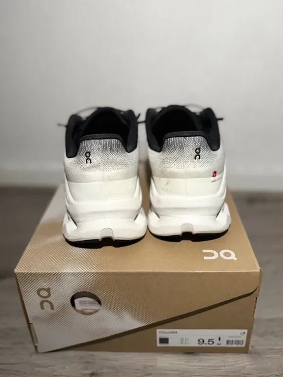 Witte OnCloud Tilt Sneakers – Maat 43, bijna nieuw!