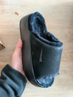 Wmns nk calm elevation fur