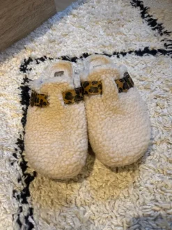 Wollen slippers sloffen