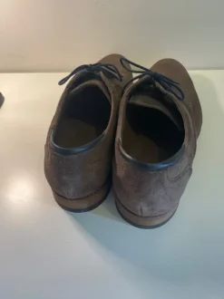 Worn once Suede brown Clarks