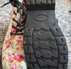 WOW! Sooo schöne Blümchen Boots