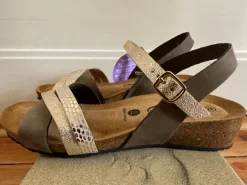 Wunderschöne bequeme Sandalen in Gold/Khaki (Gr. 37)