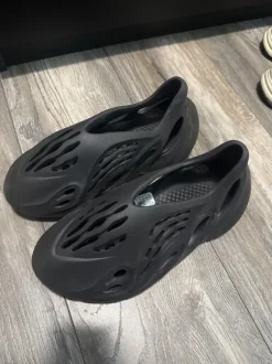Yeezy foam runners