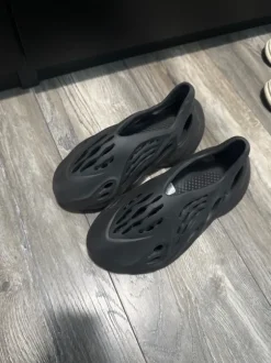 Yeezy foam runners