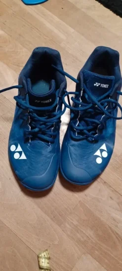 Yonex Aerus Badmintonschuhe
