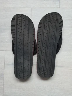 Zehentrenner/ Flip Flops