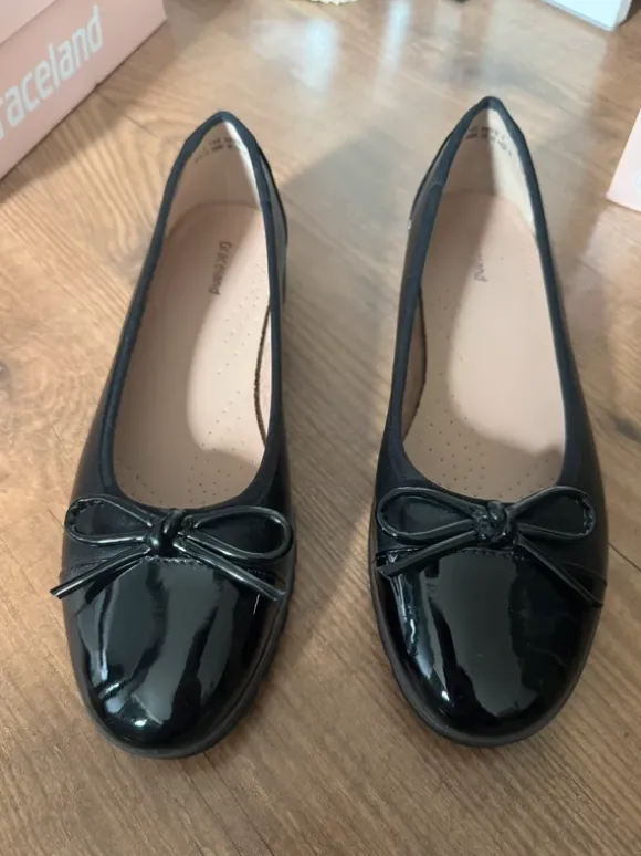 Zwarte ballerina van de Van Haren
